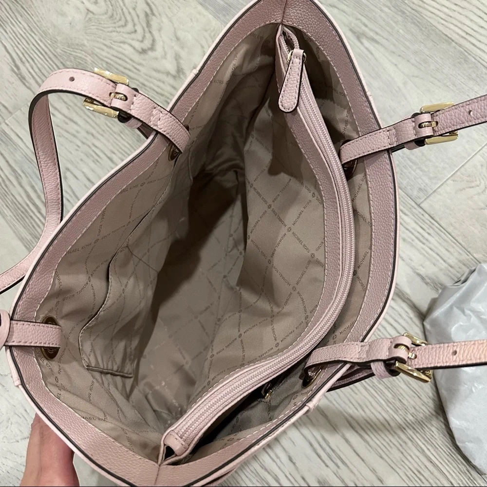 MICHAEL KORS | Large Tote Bag, Tulip, NWT - Picture 5 of 10